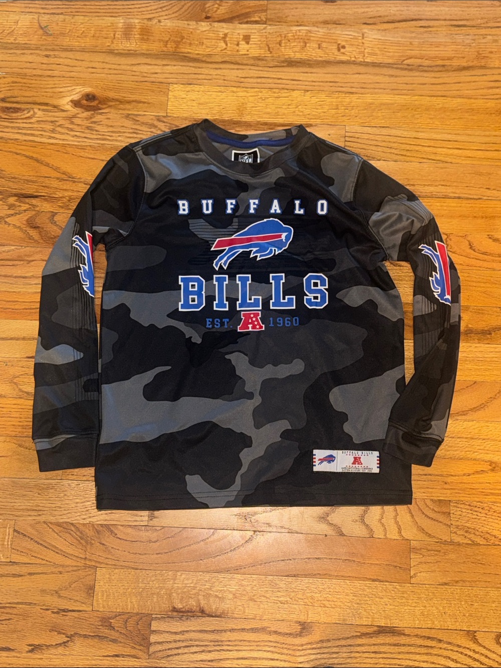 Kids NFL Buffalo Bills Camo Long Sleeve - Black & Gray with Team Logo size 14/16